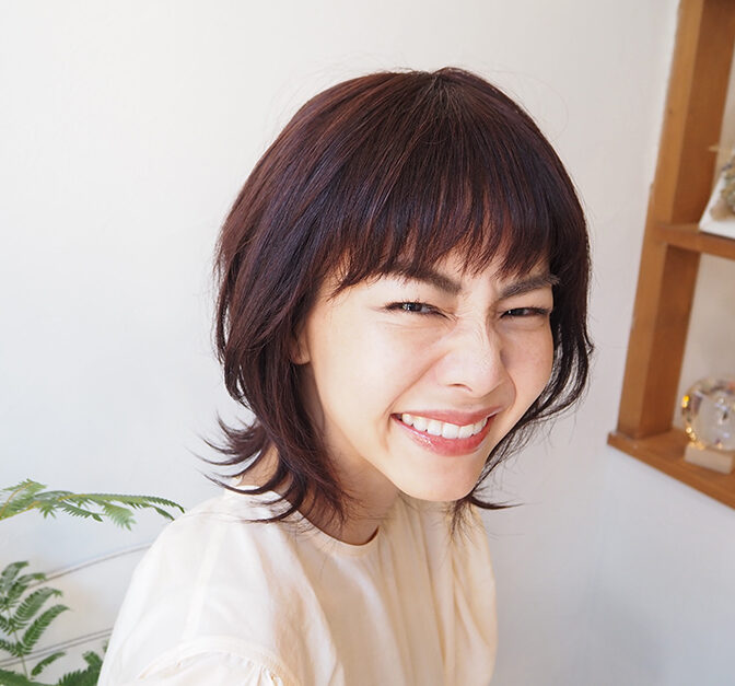 ウィッグを着けた女性