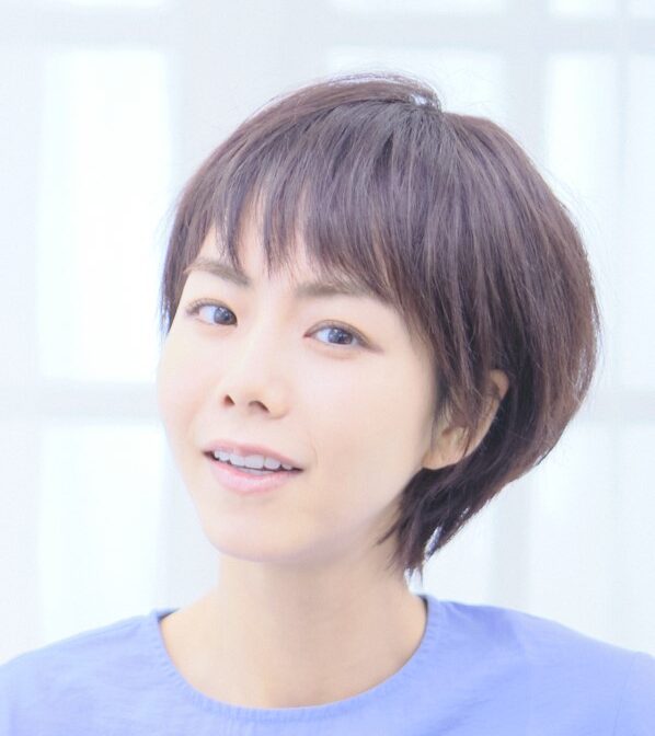 ウィッグを着けた女性