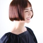 ウィッグを着けた女性